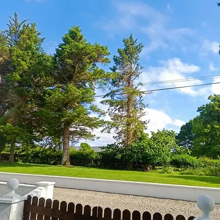 Guest house Nature Getaway Cosy With Breakfast Included Templeboy